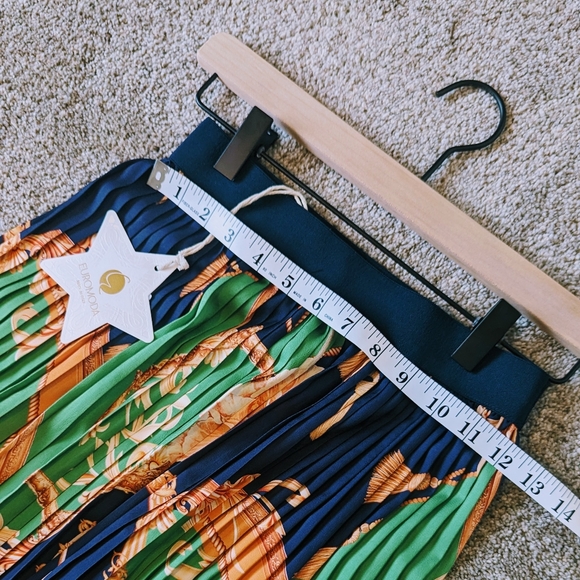 NEW Italian Maxi Skirt - Picture 4 of 8